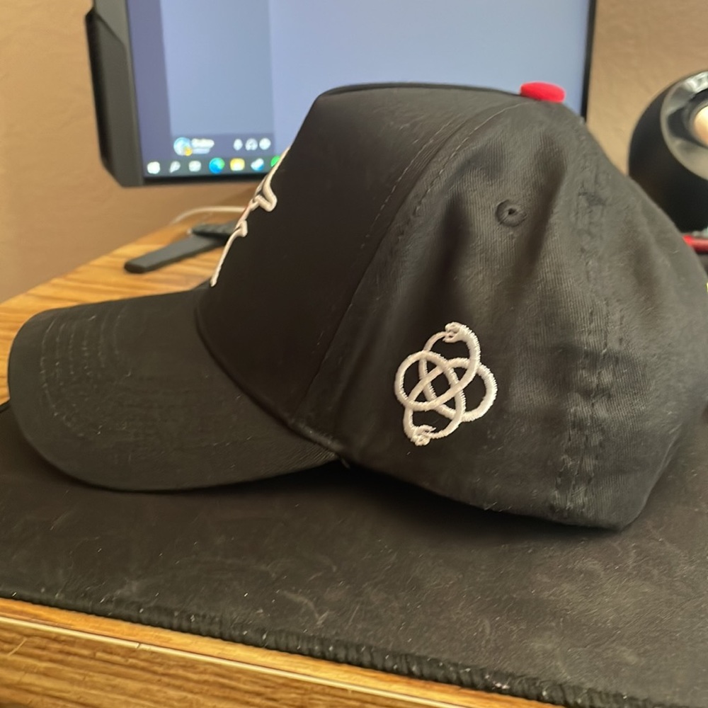 Reference Hat Snapback - image 2
